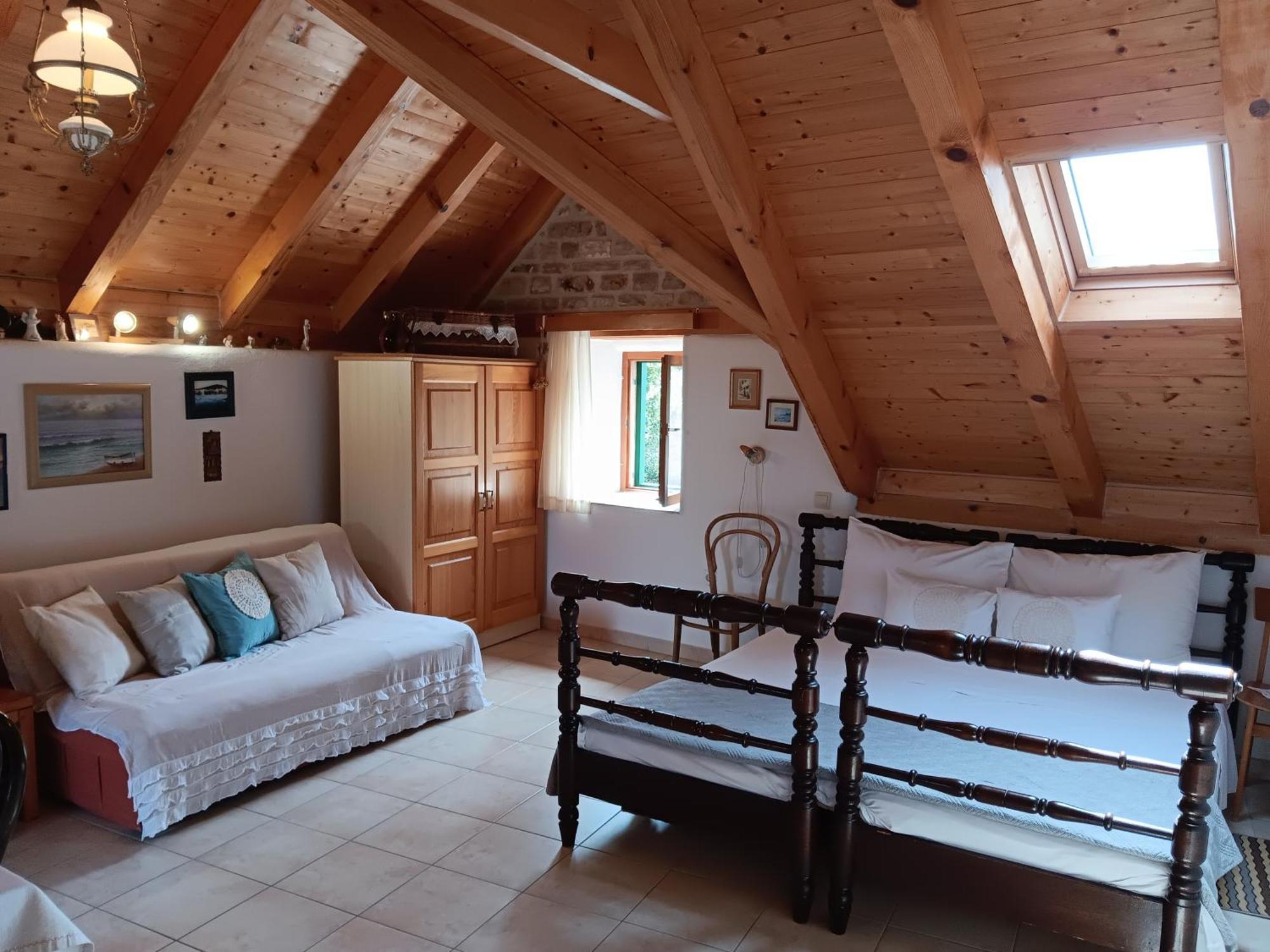 Guest House Lucijo Vrboska Rom bilde