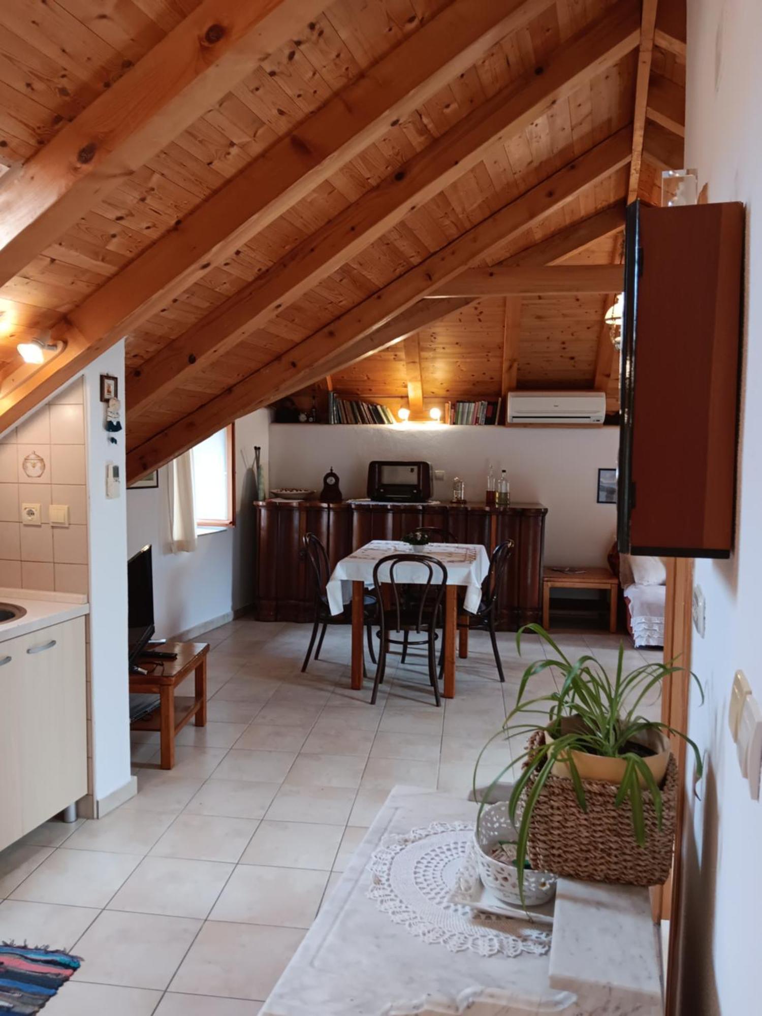Guest House Lucijo Vrboska Rom bilde