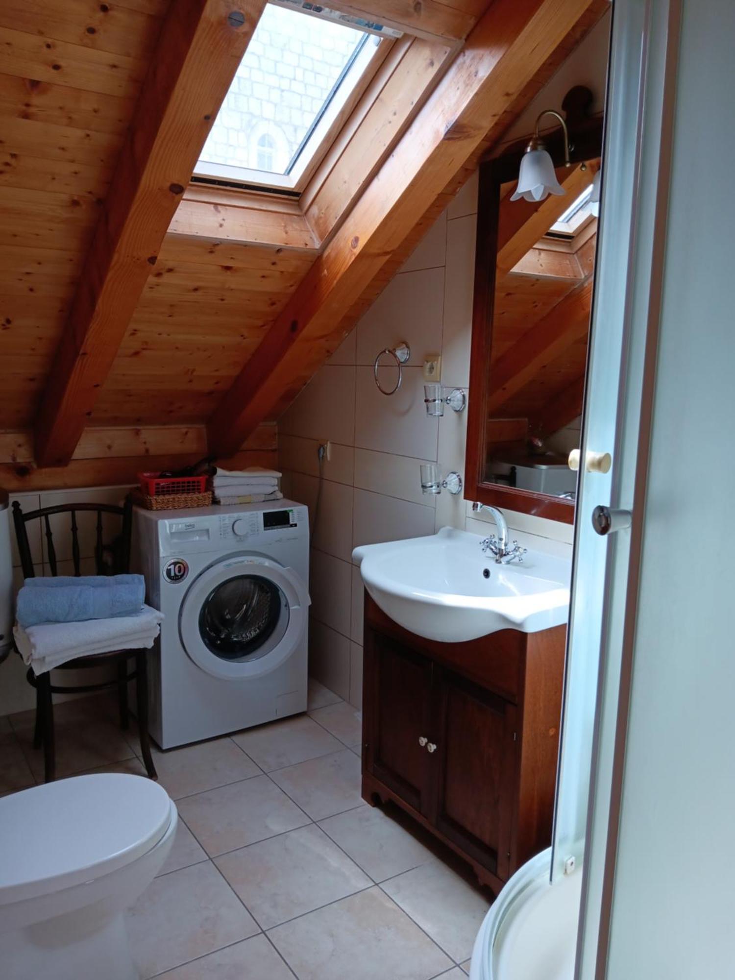 Guest House Lucijo Vrboska Rom bilde