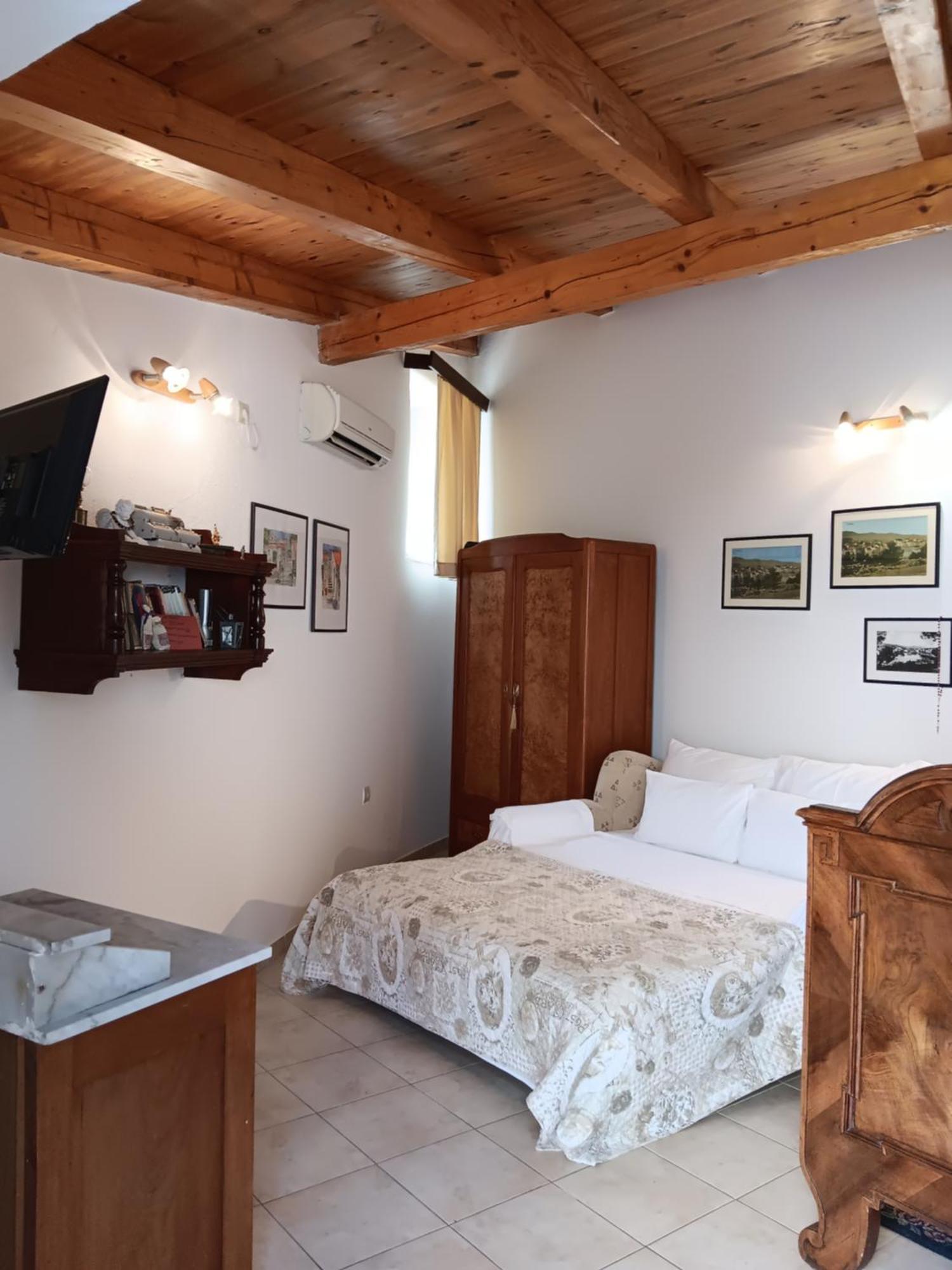 Guest House Lucijo Vrboska Rom bilde