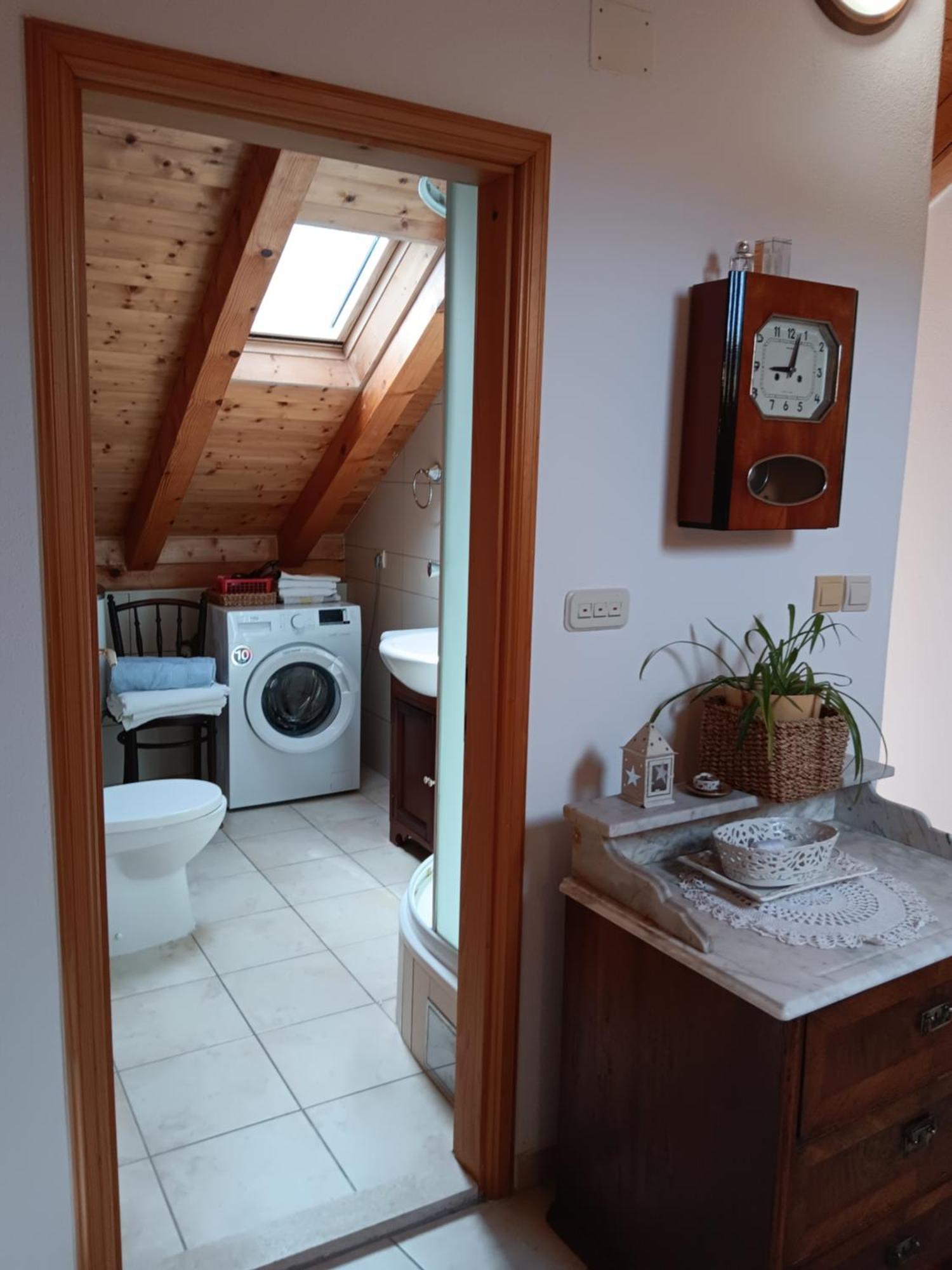 Guest House Lucijo Vrboska Rom bilde