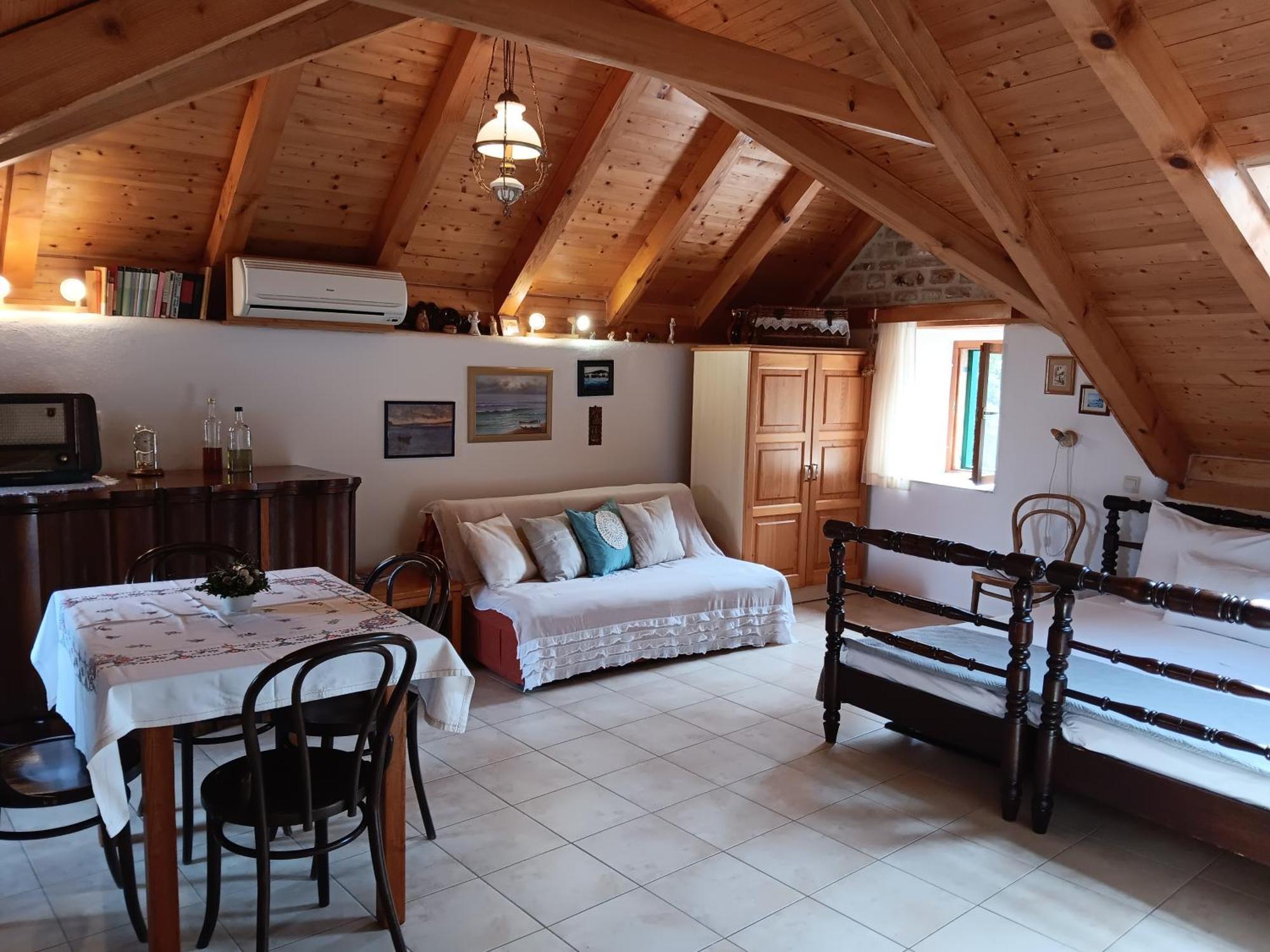 Guest House Lucijo Vrboska Rom bilde