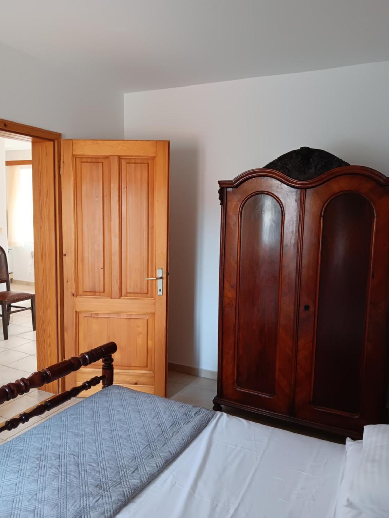 Guest House Lucijo Vrboska Rom bilde