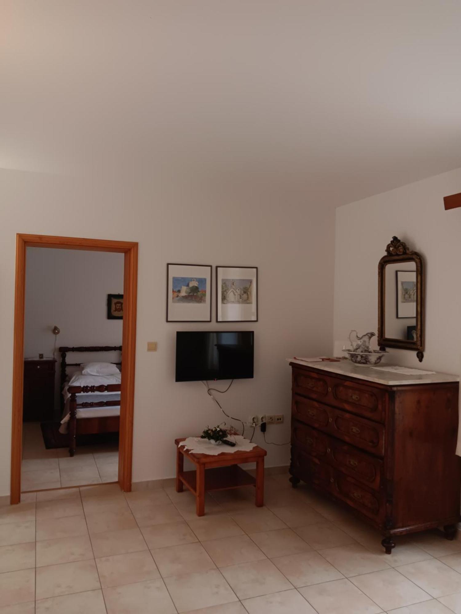 Guest House Lucijo Vrboska Rom bilde