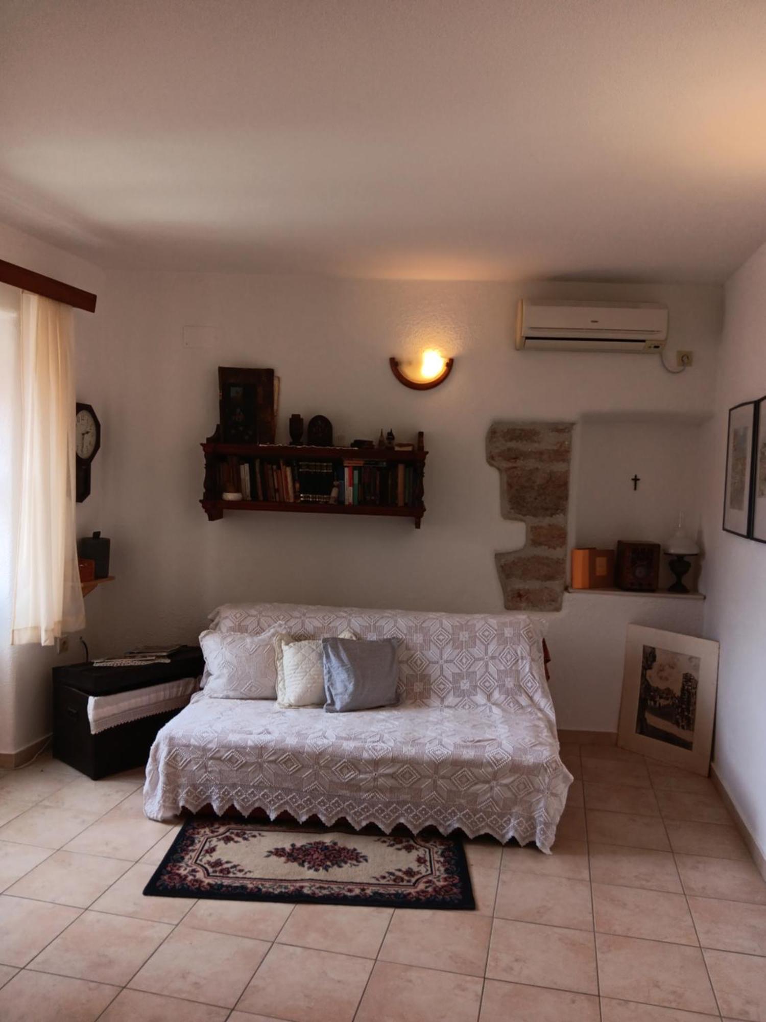 Guest House Lucijo Vrboska Rom bilde